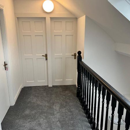 فندق ليكسْليبفي  Halford House المظهر الخارجي الصورة